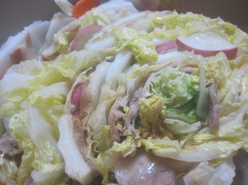 白菜と豚薔ばら肉のごま油鍋アップ.JPG